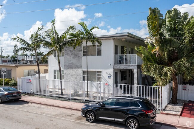 Building Photo - 8430 Harding Ave