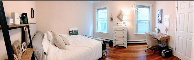 Building Photo - 4bed/2bath in Brookline