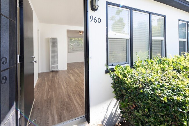 Foto del edificio - Pacific Beach/Bird Rock Cottage: 1 Bed/1 Bath Just Blocks from the Beach!