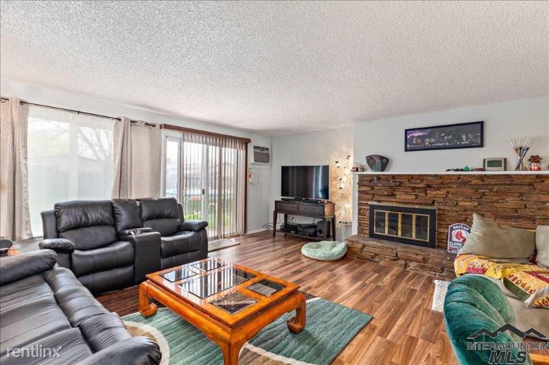 Primary Photo - 2 br, 1 bath Apartment - 2656 N Siesta Ln