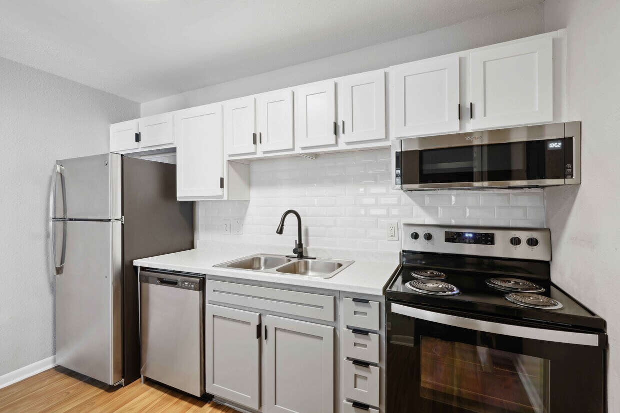 Westminster Club Apartments in Brunswick, GA