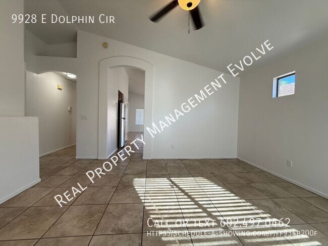 Foto del edificio - 9928 E Dolphin Cir