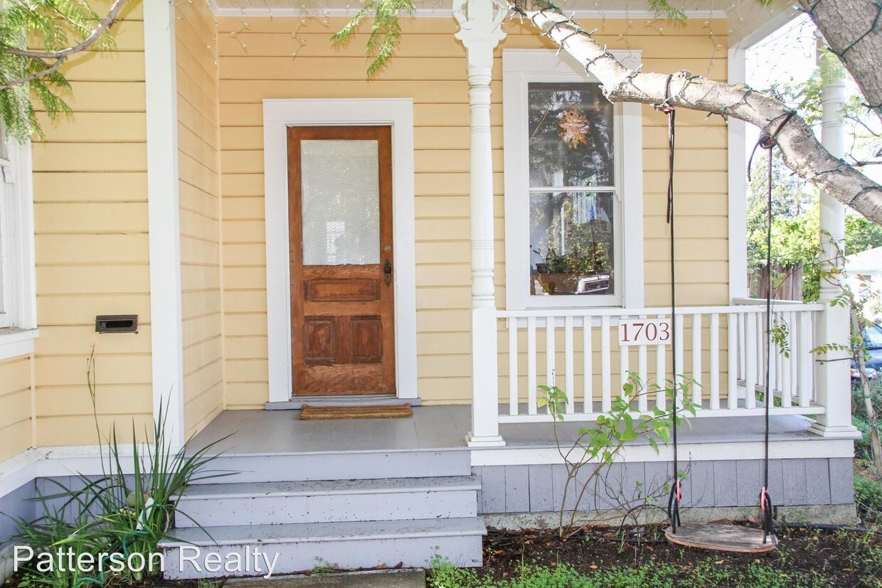 Primary Photo - 1703 Chorro St