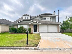 Building Photo - 12923 Skymeadow Dr