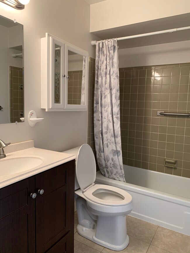 Bathroom - 61035 11 Mile Rd