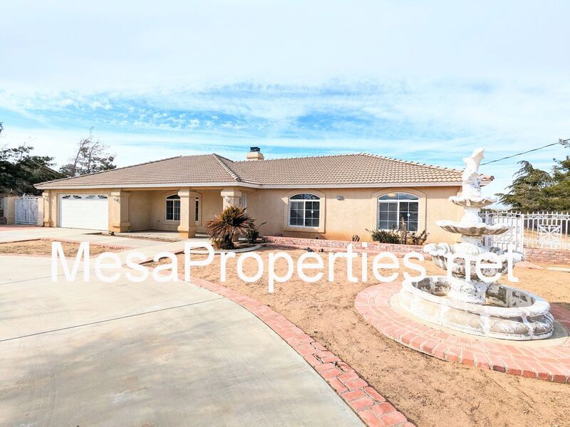Foto principal - 15366 Palm St