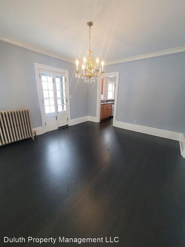 Foto del edificio - 5 br, 3 bath House - 2415 E 2nd St