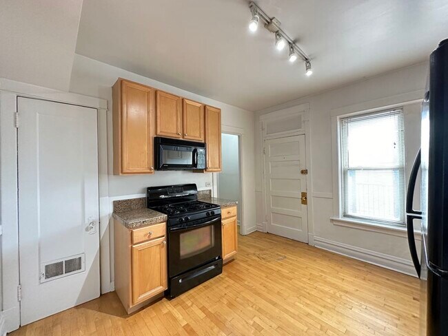 Foto del edificio - 3449 W Schubert Ave