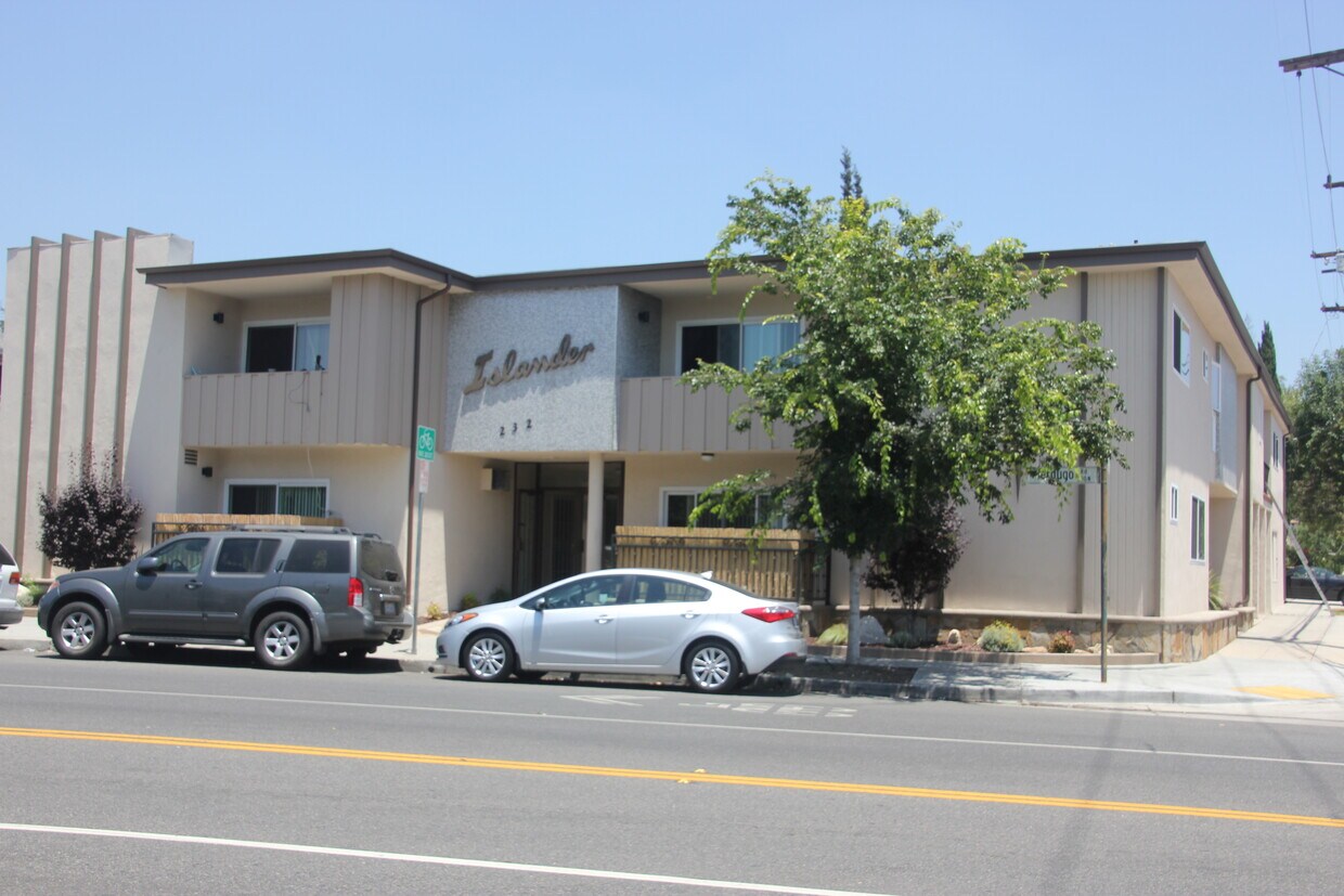 Primary Photo - 232 N Verdugo Rd