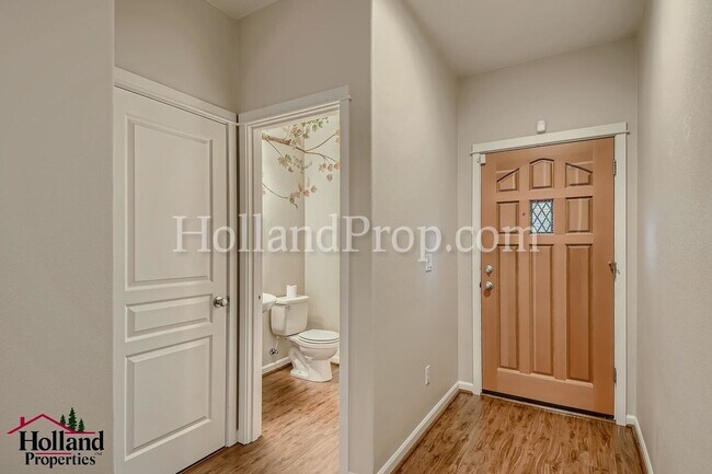 Building Photo - ** Now Available! ** Gorgeous Pet-Friendly...