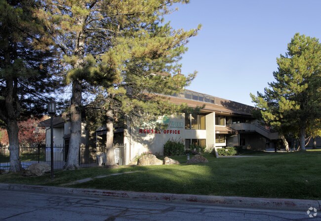 Foto del edificio - Summerwood Apartments
