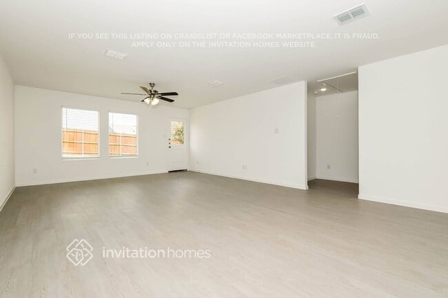 Foto del edificio - 1616 Lercara Ln