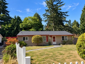 Building Photo - 16807 11th Ave NE