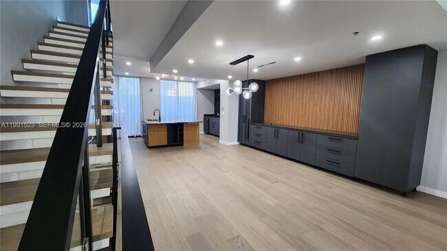Foto del edificio - 1155 102nd St