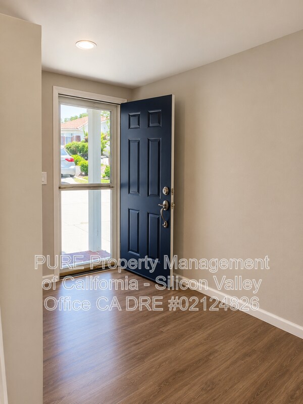 Foto del edificio - 40469 Shaw Ct