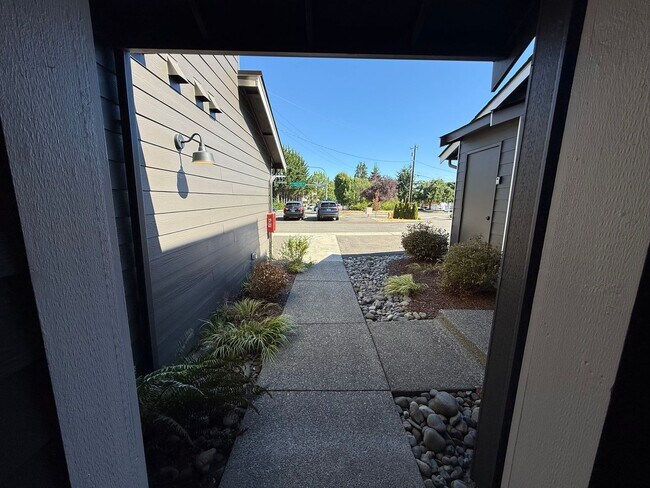 Foto del edificio - 3910 132nd St SW