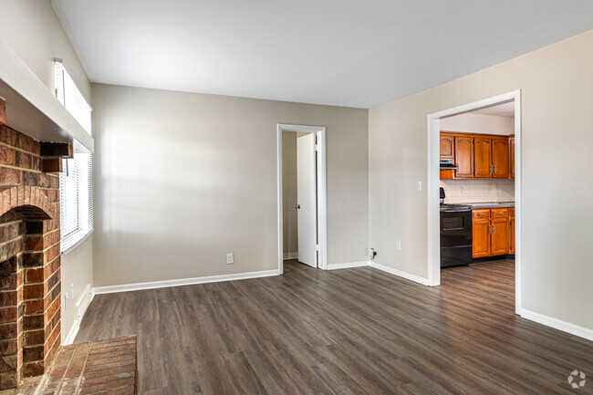 2BR, 1.5BA Townhome - 890SF Livingroom - Roosevelt Apartments