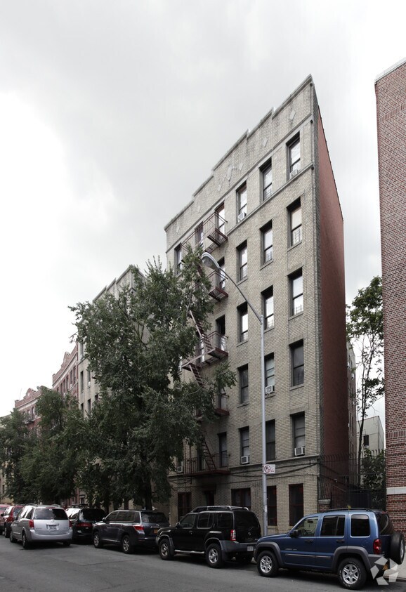 Building Photo - 2725 Webb Ave