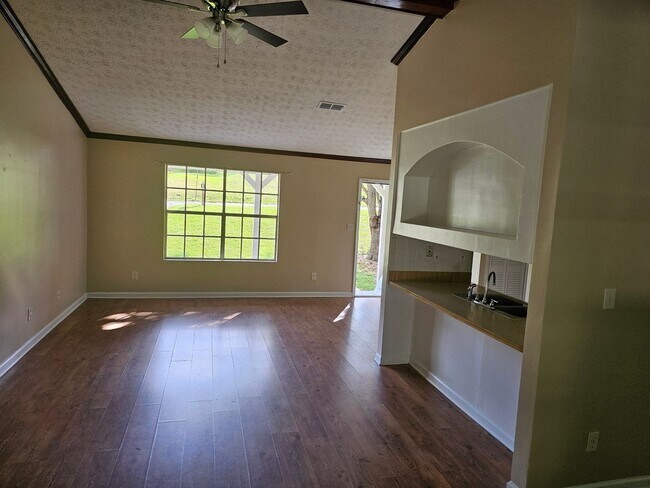 Foto del edificio - Spacious Home