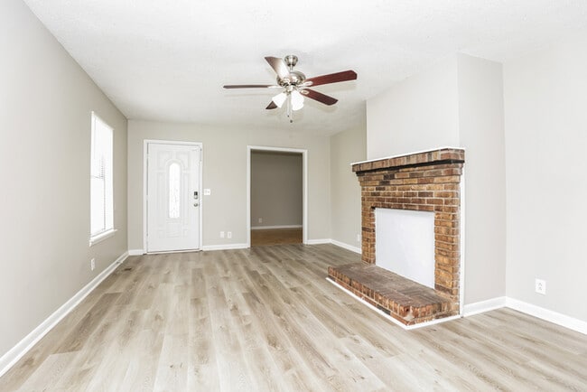 Foto del edificio - 2383 Paddock Dr