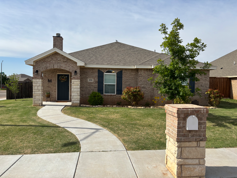 Foto principal - 4901 Marshall St