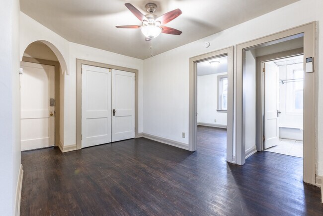 Foto del edificio - 2910 W Liberty Ave