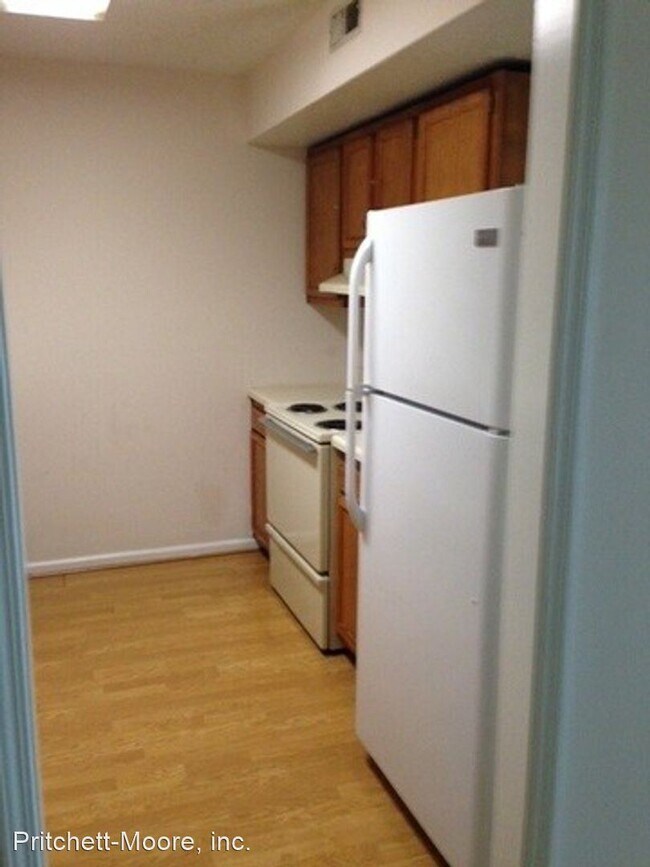 Building Photo - 2 br, 2 bath Apartment - 1721 Hackberry Lane
