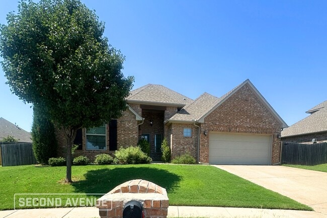 Building Photo - 1129 Samantha Ln