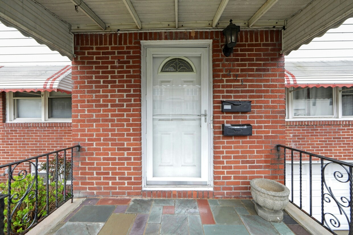 Foto principal - 271 7th St