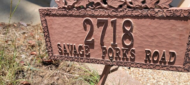 Foto del edificio - 2718 Savage Forks Rd