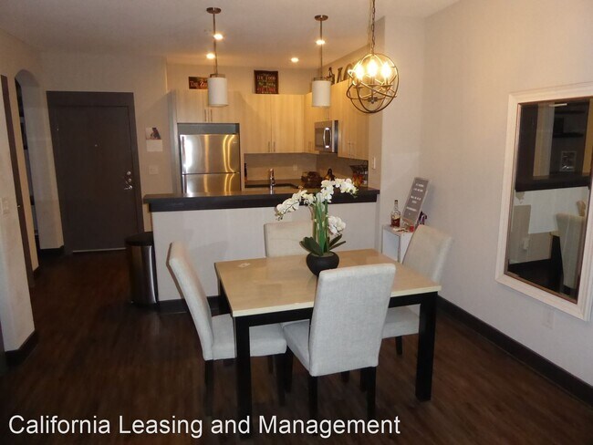 Building Photo - 1 br, 1 bath House - 24505 Town Center #7103
