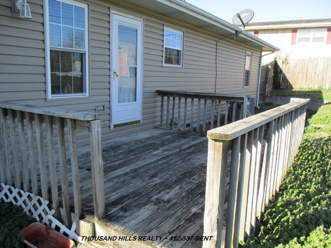 Primary Photo - Newly Renovated Nice 3 bedroom 1.5 Bath Ho...