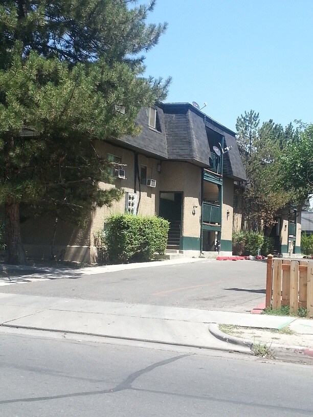 Primary Photo - Richmond Apartments