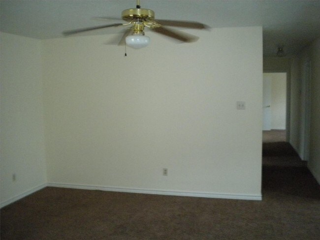 Building Photo - 401 A Park