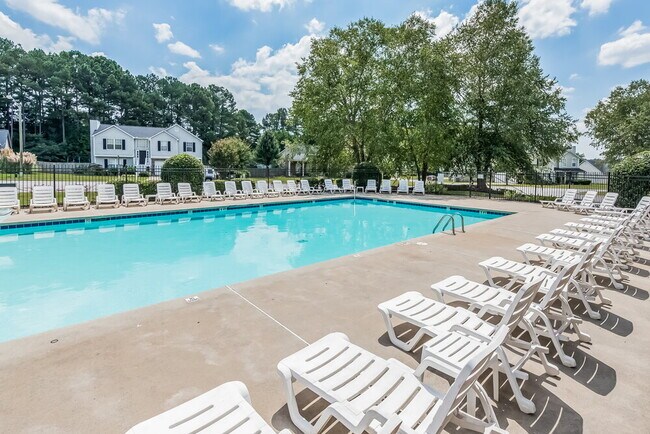 Foto del edificio - 4937 Lake Park Ln