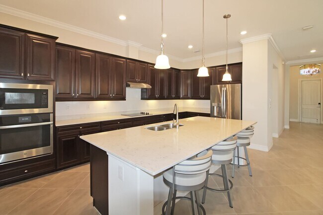 Foto del edificio - Sarasota National Annual Pool Home for Rent