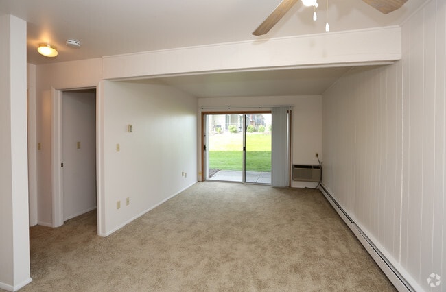 1BR, 1BA - Layton Grove