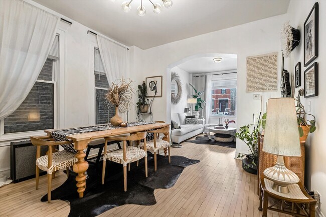 Foto del edificio - 1413 N Campbell Ave