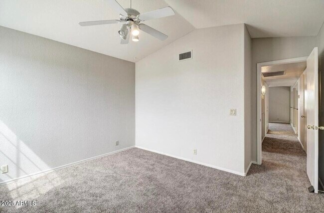 Foto del edificio - 8834 W Michelle Dr