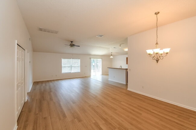 Building Photo - 2533 Spring Pond Ln