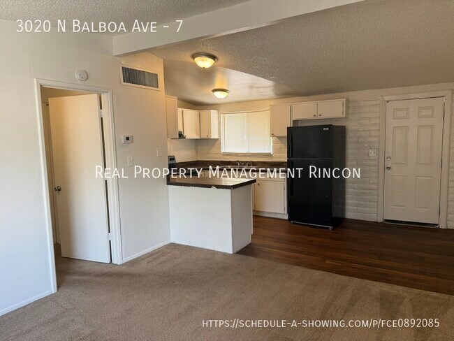 Foto del edificio - 3020 N Balboa Ave