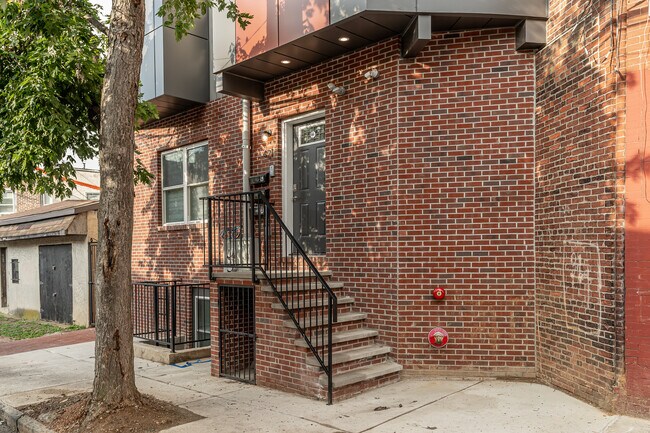 Foto del edificio - 421 N 39th St