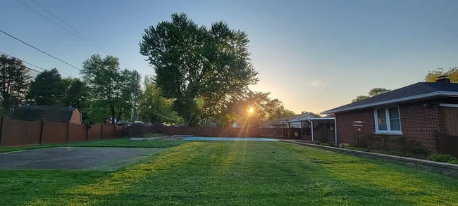 Foto del edificio - 5519 Madison Ave