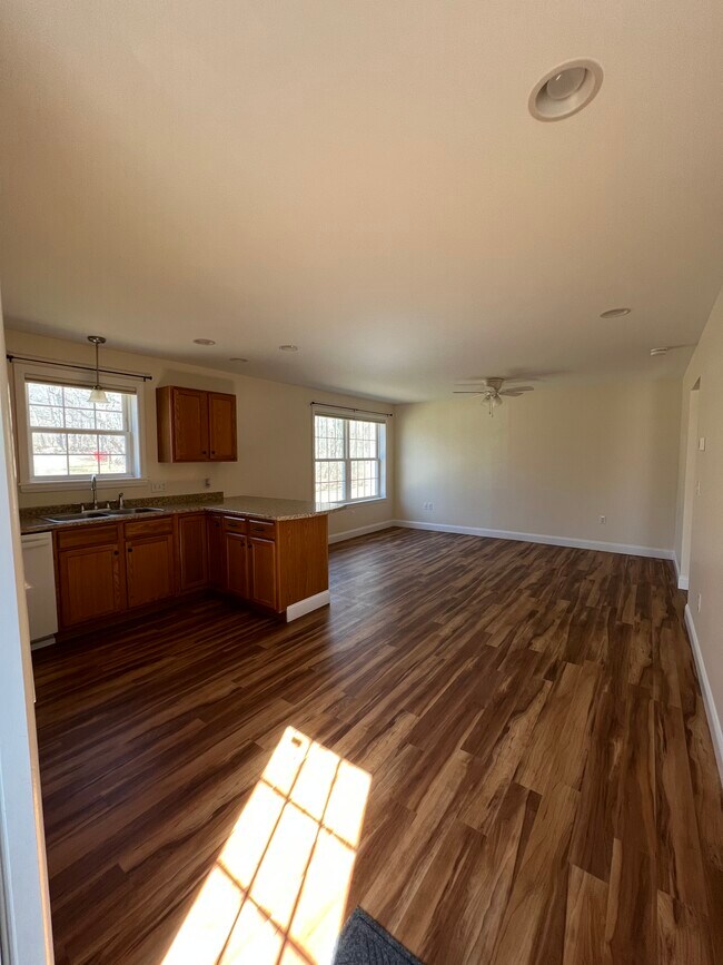 Sala de estar - 15 Kelley Rd