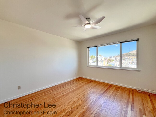 Foto del edificio - 331 Campbell Ave