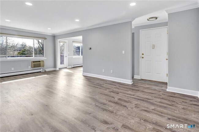 Foto del edificio - 154 Cold Spring Rd