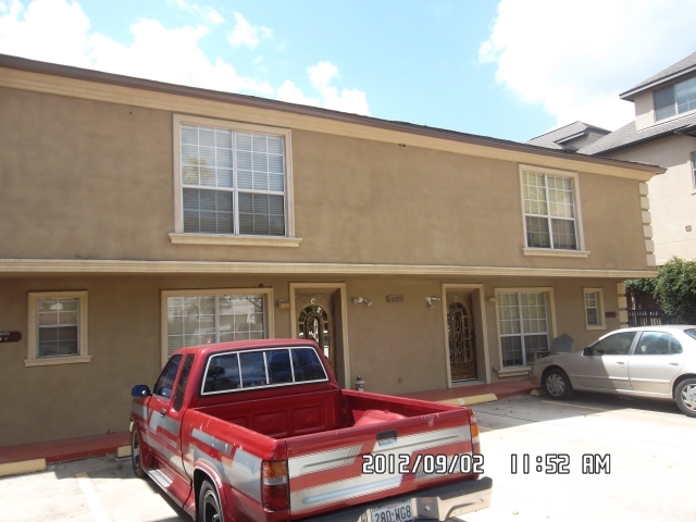 Primary Photo - Los Arcos Apartments