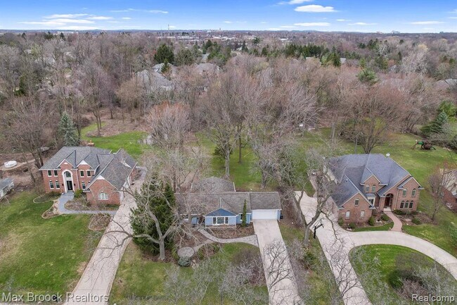 Foto del edificio - 2905 W Hickory Grove Rd