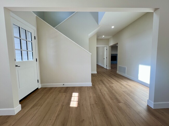 Building Photo - 3729 Cannes Pl