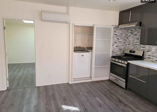 Building Photo - 3126 Los Olivos Ln